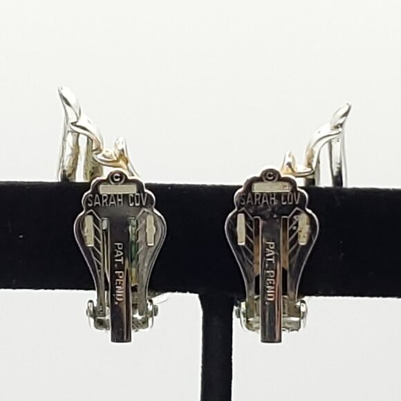 Sarah Coventry Silvertone Clip On Earrings Open Leaf Paisley - Picture 3 of 5